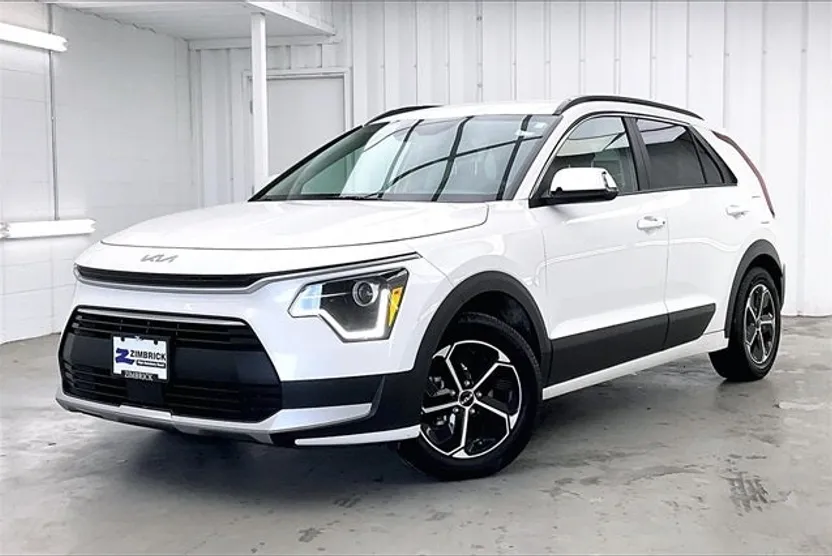 2023 Kia Niro EX photo 1