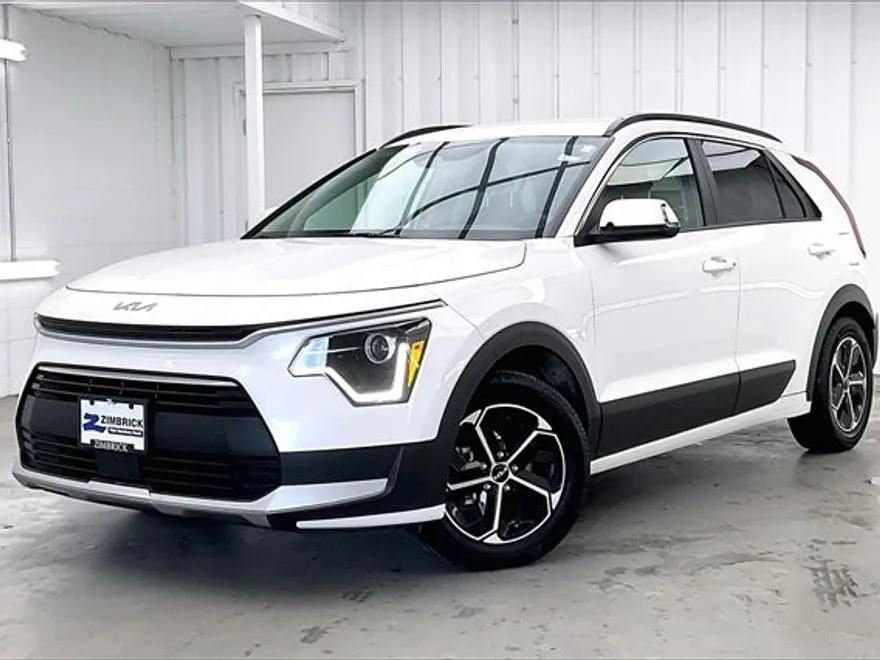 2023 Kia Niro EX photo 1