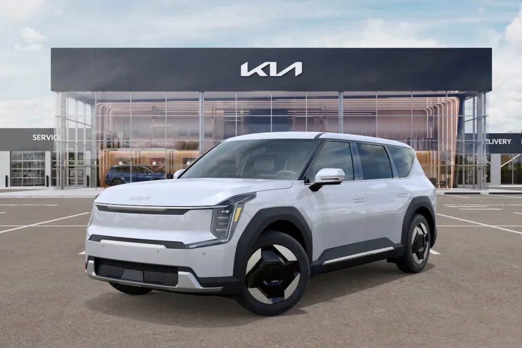 2026 Kia EV9 Light Long Range photo 1
