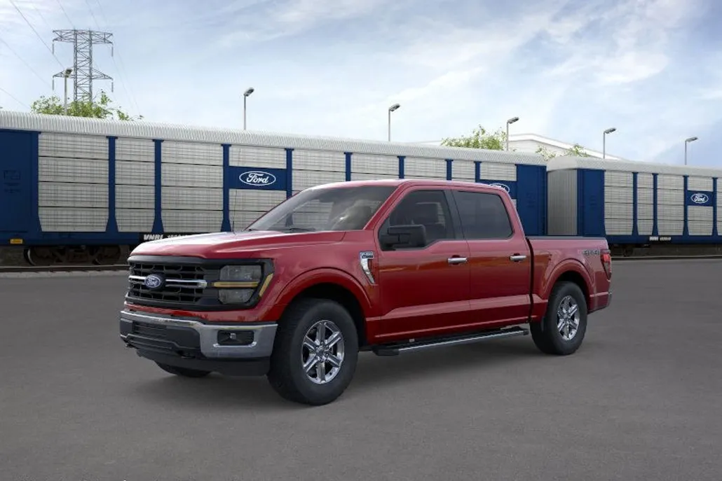 2025 Ford F-150 XLT photo 1