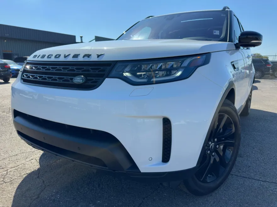 2020 Land Rover Discovery HSE photo 1
