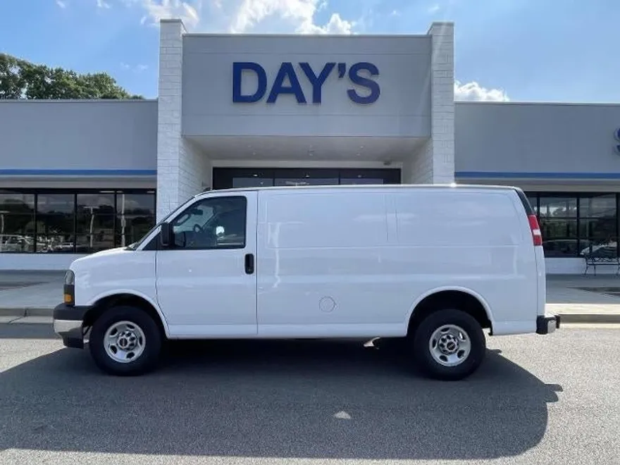2023 Gmc Savana Cargo 2500 photo 1