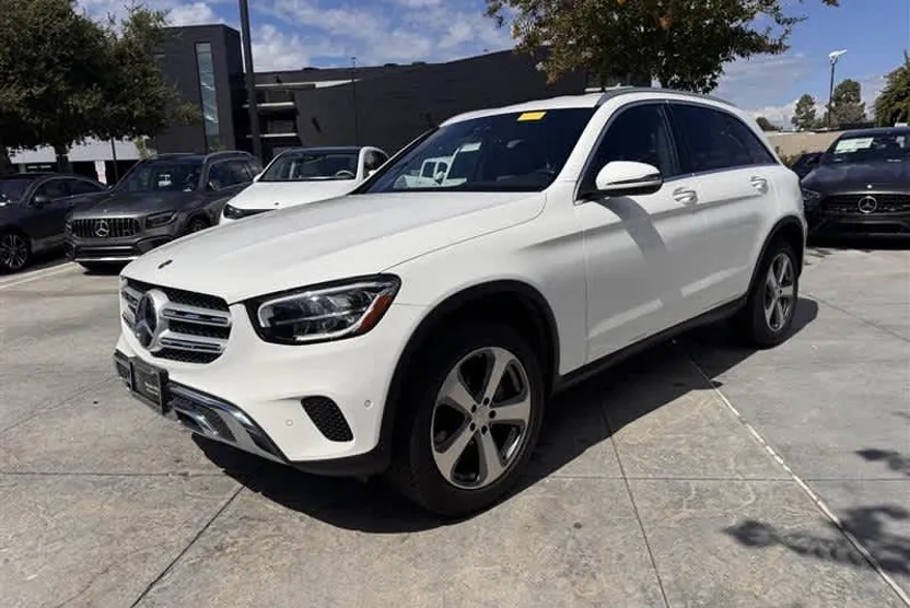 2022 Mercedes Benz GLC 300 photo 1