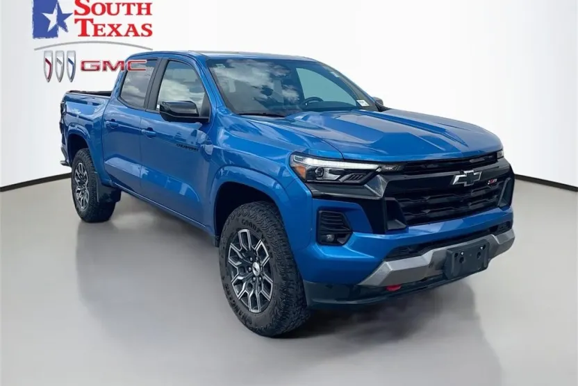 2023 Chevrolet Colorado Z71 photo 1