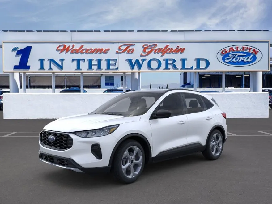 2025 Ford Escape ST-Line photo 1