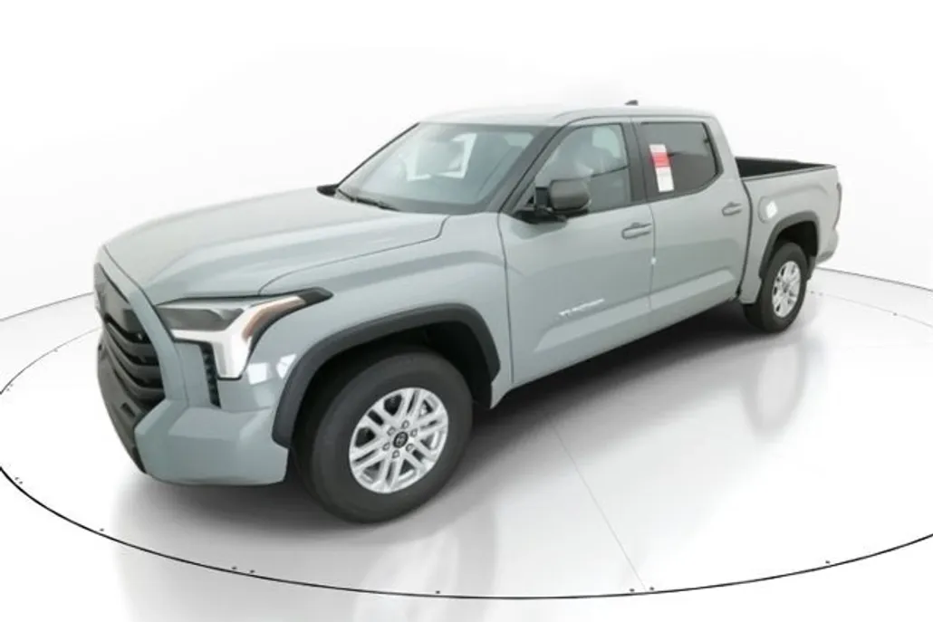 2026 Toyota Tundra SR5 photo 1