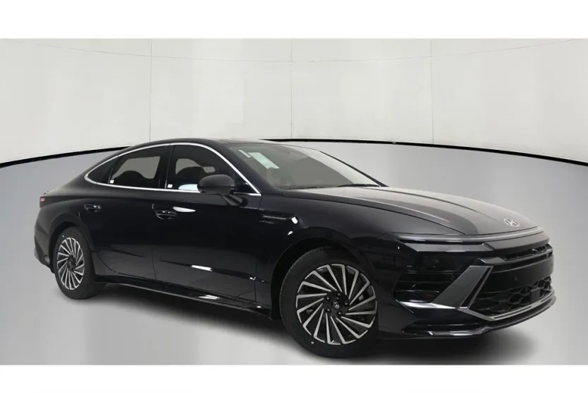 2024 Hyundai Sonata Hybrid Limited photo 1