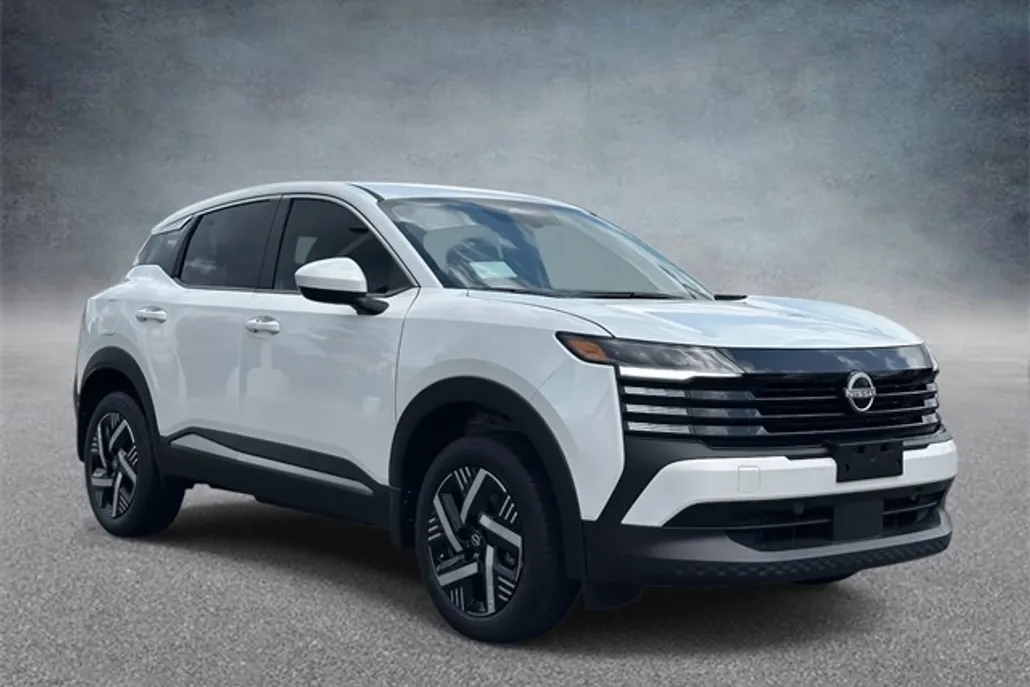 2025 Nissan Kicks SV photo 1
