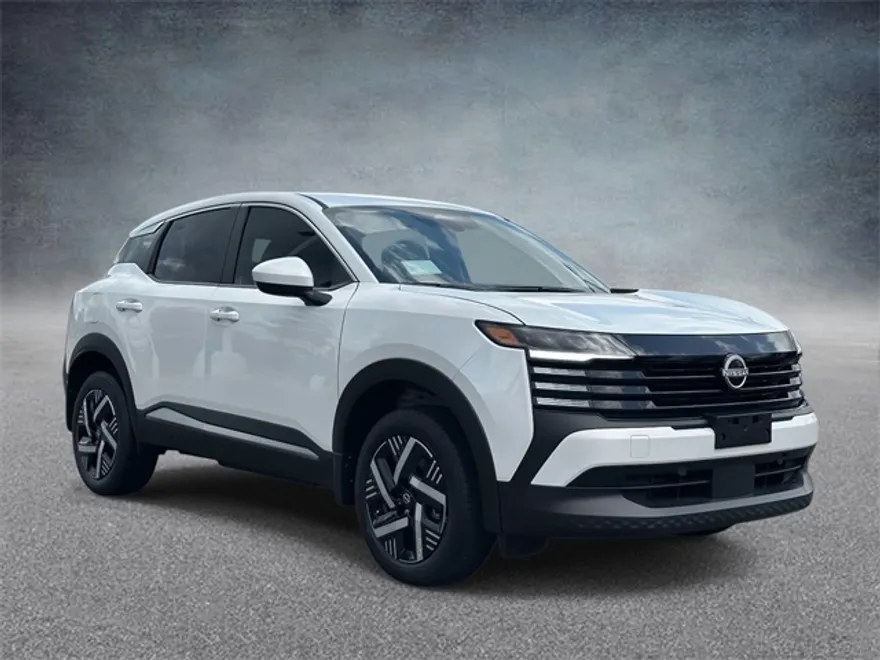 2025 Nissan Kicks SV photo 1