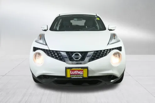 2015 Nissan Juke S photo 2