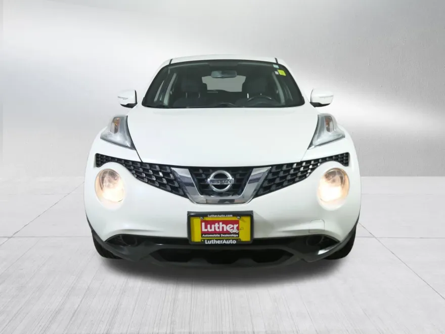 2015 Nissan Juke S photo 2