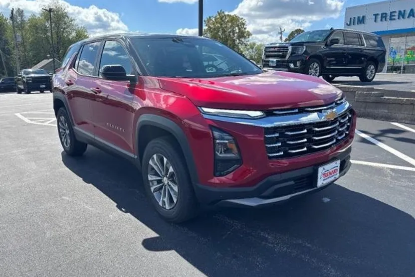 2026 Chevrolet Equinox LT photo 1