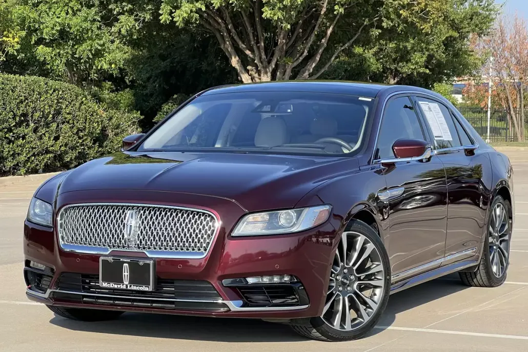 2017 Lincoln Continental Reserve photo 1