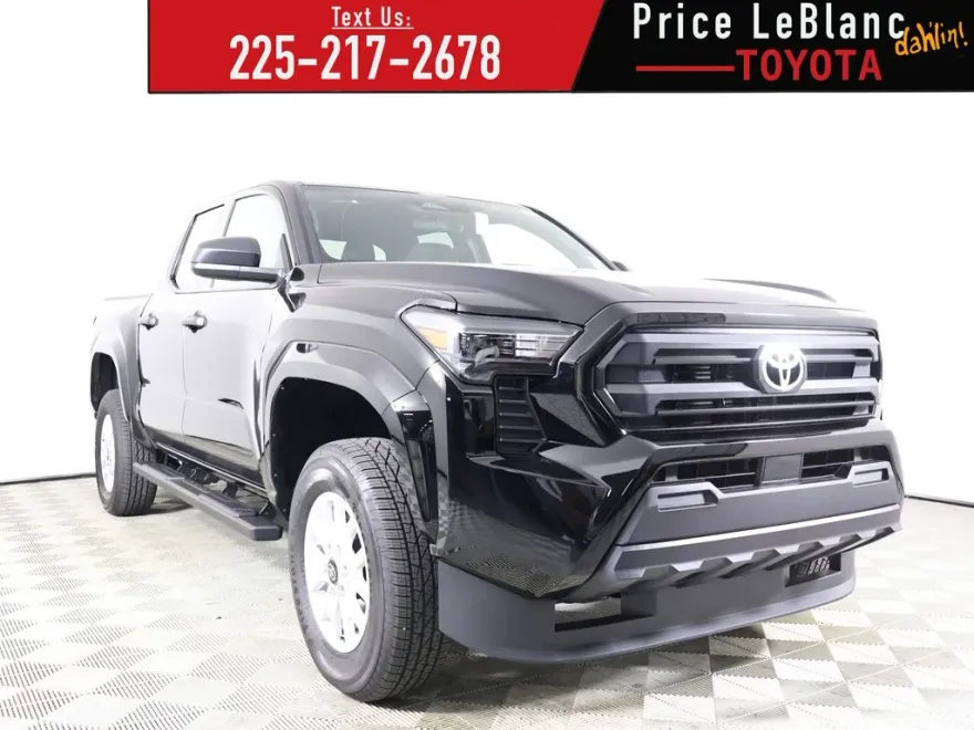 2025 Toyota Tacoma SR Double Cab photo 1