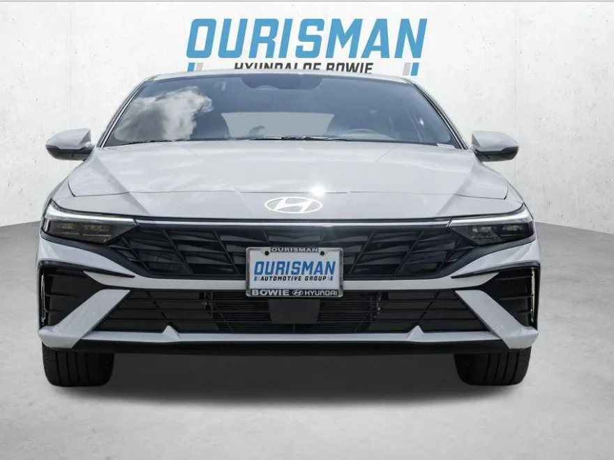 2025 Hyundai Elantra Hybrid Limited photo 1