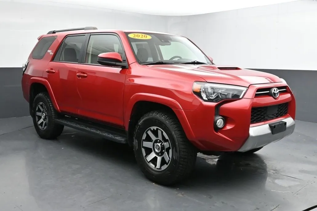 2020 Toyota 4Runner TRD Off-Road photo 1