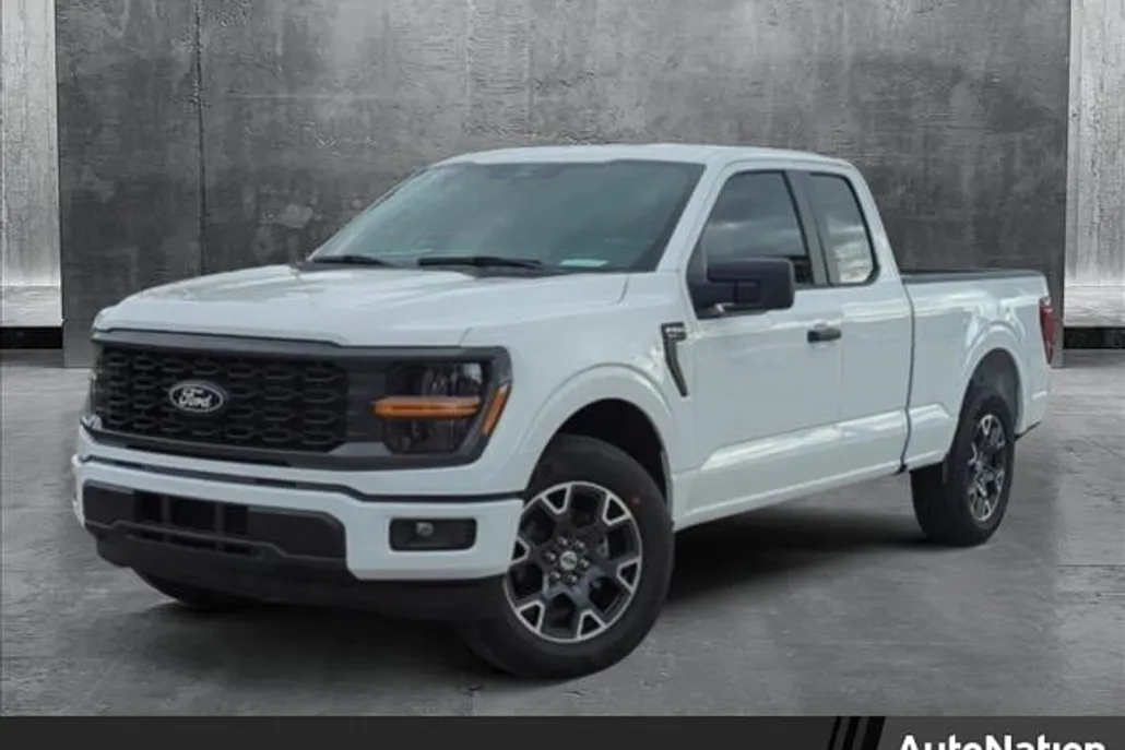 2025 Ford F-150 STX photo 1