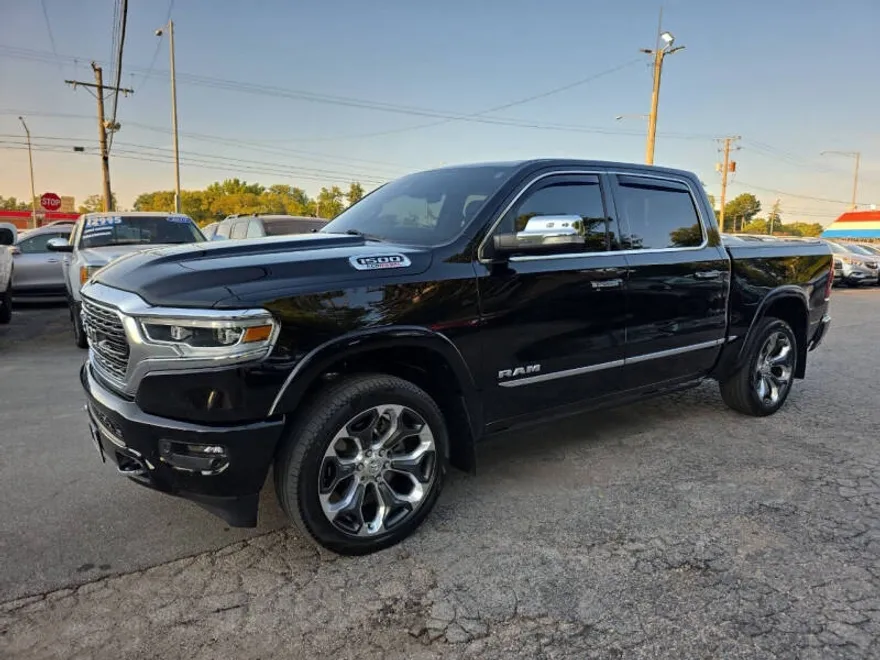 2022 Ram 1500 Limited photo 1