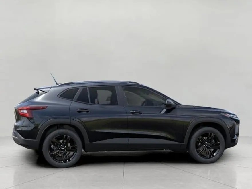 2026 Chevrolet Trax ACTIV photo 1
