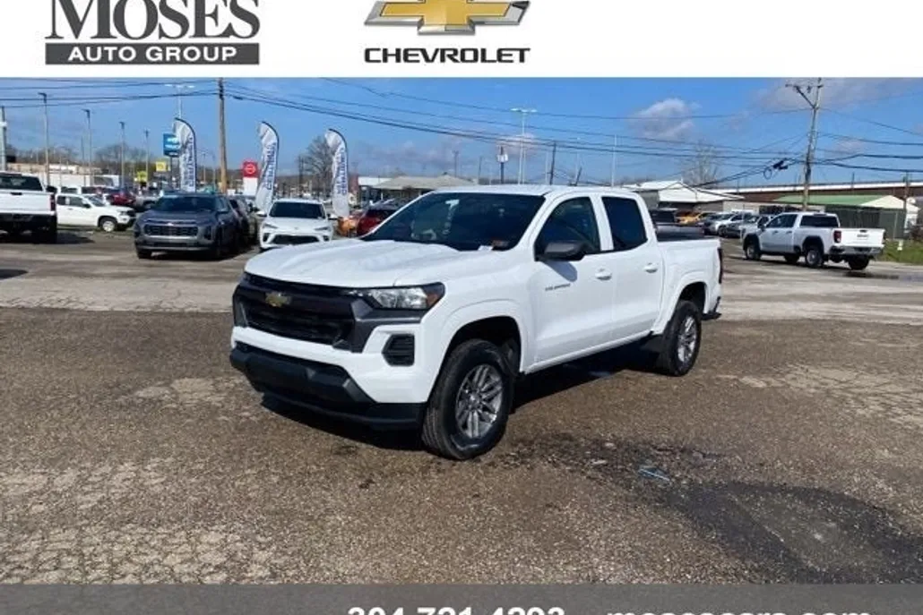 2025 Chevrolet Colorado Work Truck LT photo 1