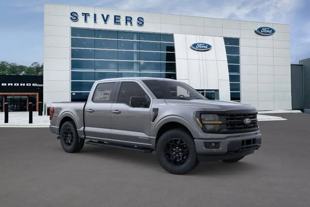 2025 Ford F-150 XLT photo 1