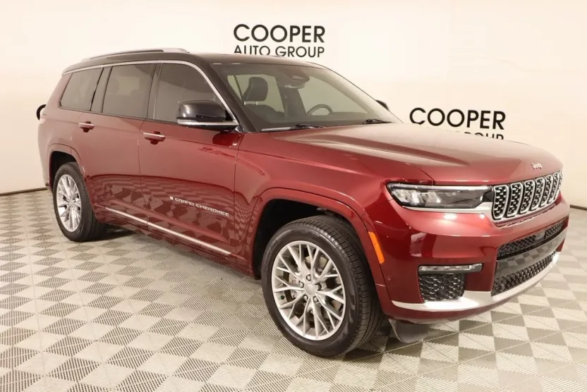 2023 Jeep Grand Cherokee L Summit photo 1