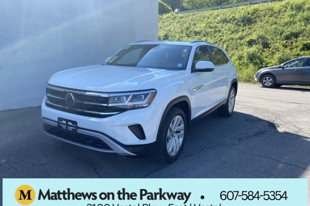 2021 Volkswagen Atlas Cross Sport V6 SE Technology photo 1