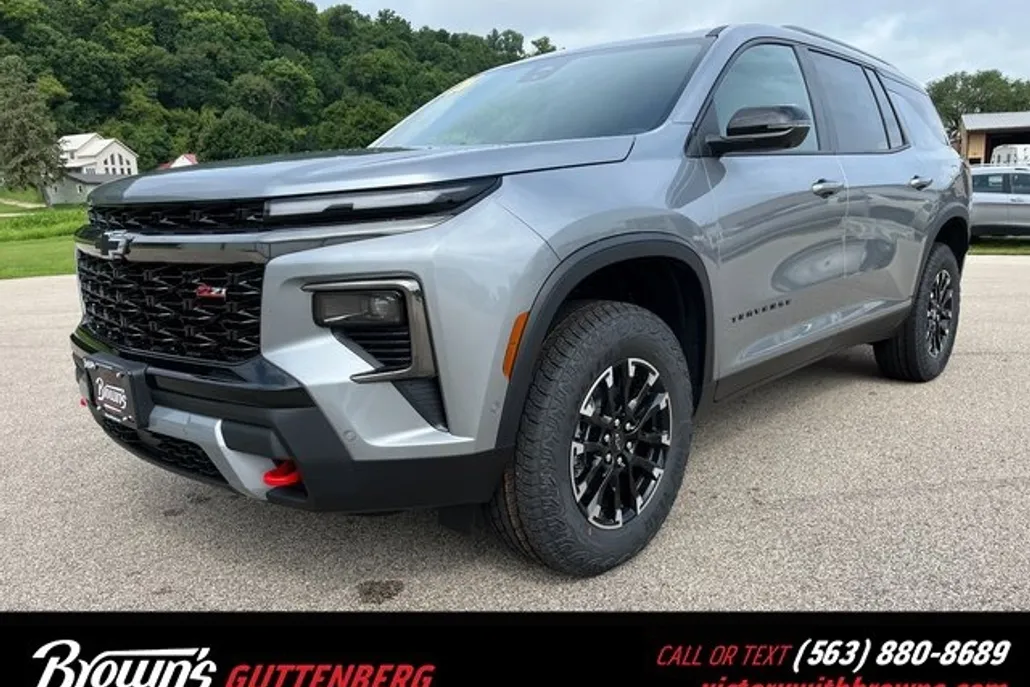 2026 Chevrolet Traverse Z71 photo 1