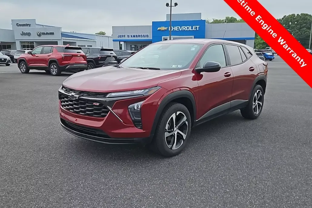 2024 Chevrolet Trax photo 1