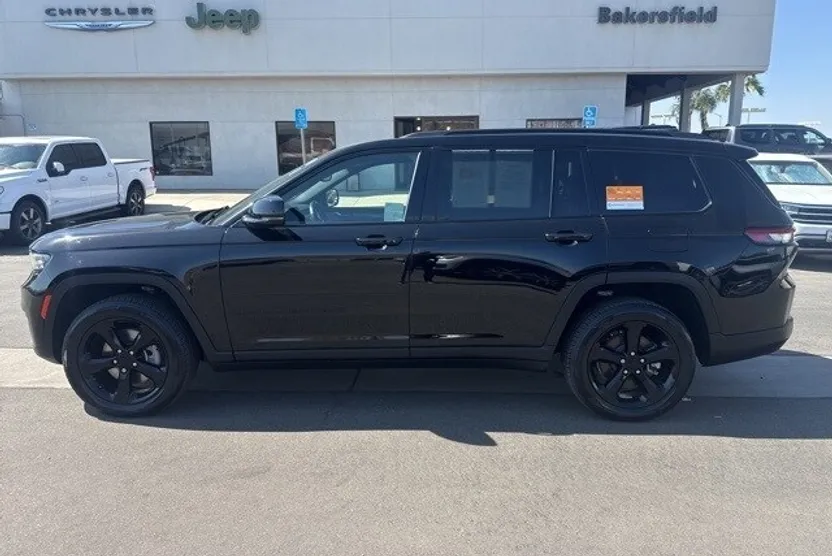 2021 Jeep Grand Cherokee Altitude photo 1