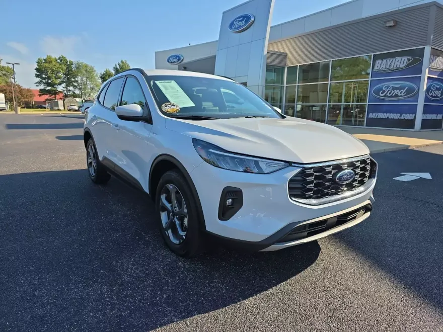 2025 Ford Escape ST-Line Select photo 1