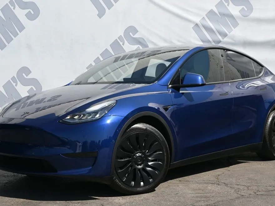 2021 Tesla Model Y Long Range photo 1