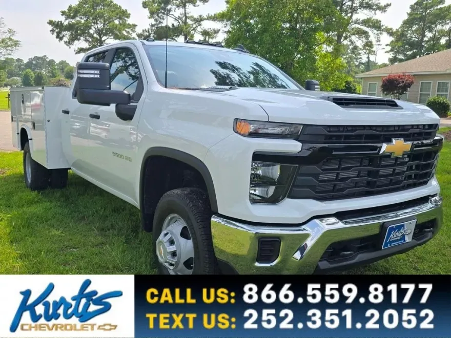 2025 Chevrolet Silverado 3500HD Work Truck photo 1