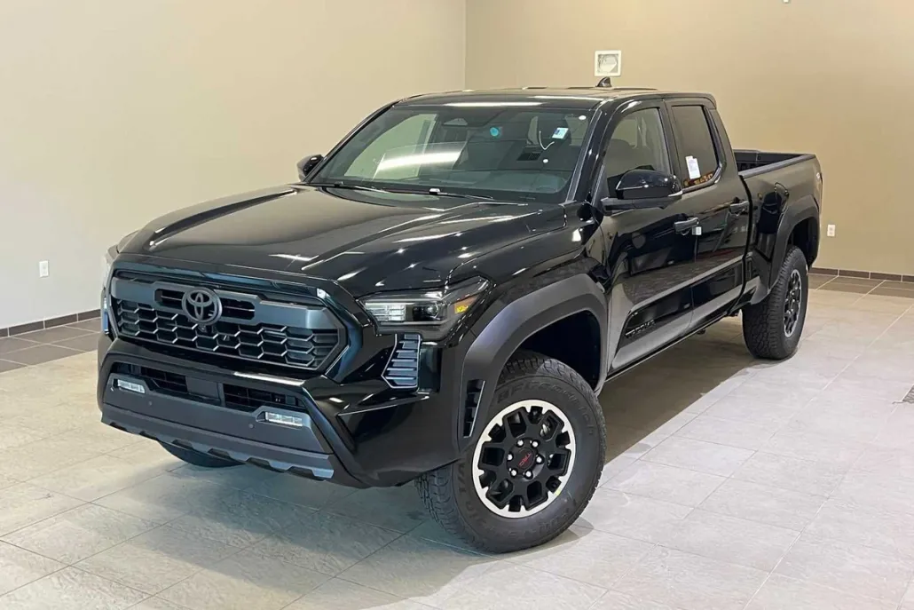 2025 Toyota Tacoma TRD Off-Road photo 1
