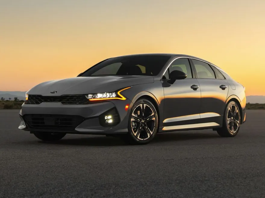 2021 Kia K5 GT-Line photo 1
