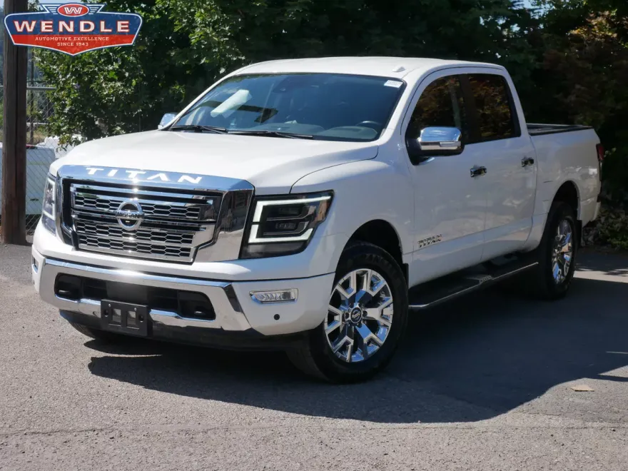 2021 Nissan Titan SL photo 1