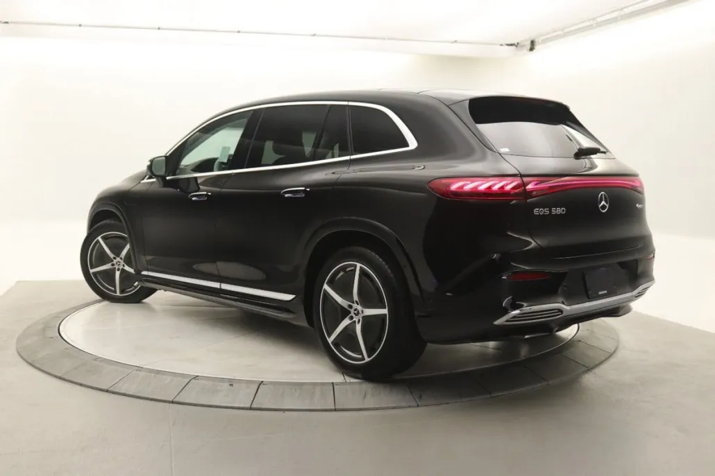 2023 Mercedes Benz EQS SUV 580 4MATIC photo 1