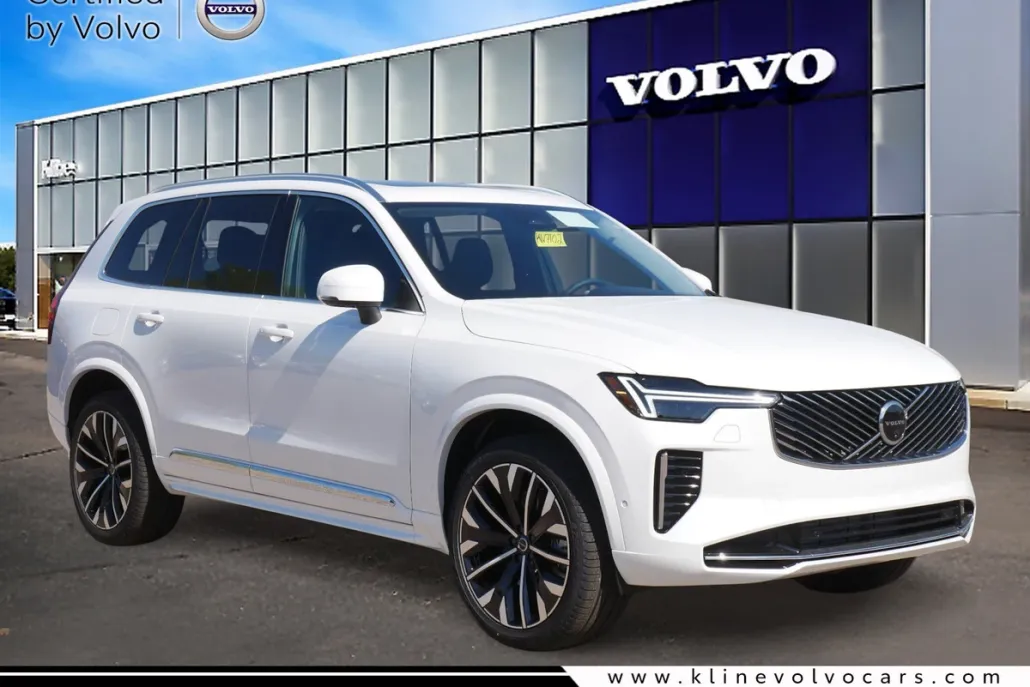 2025 Volvo XC90 T8 AWD Plus photo 1