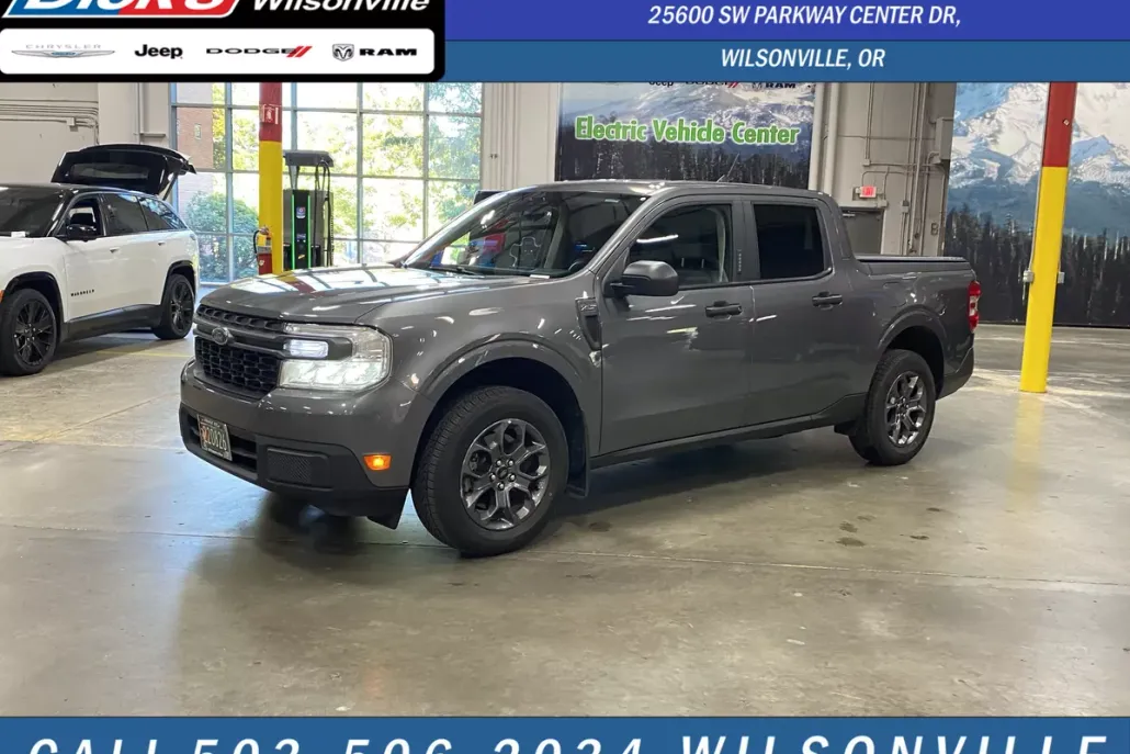 2022 Ford Maverick XLT photo 1
