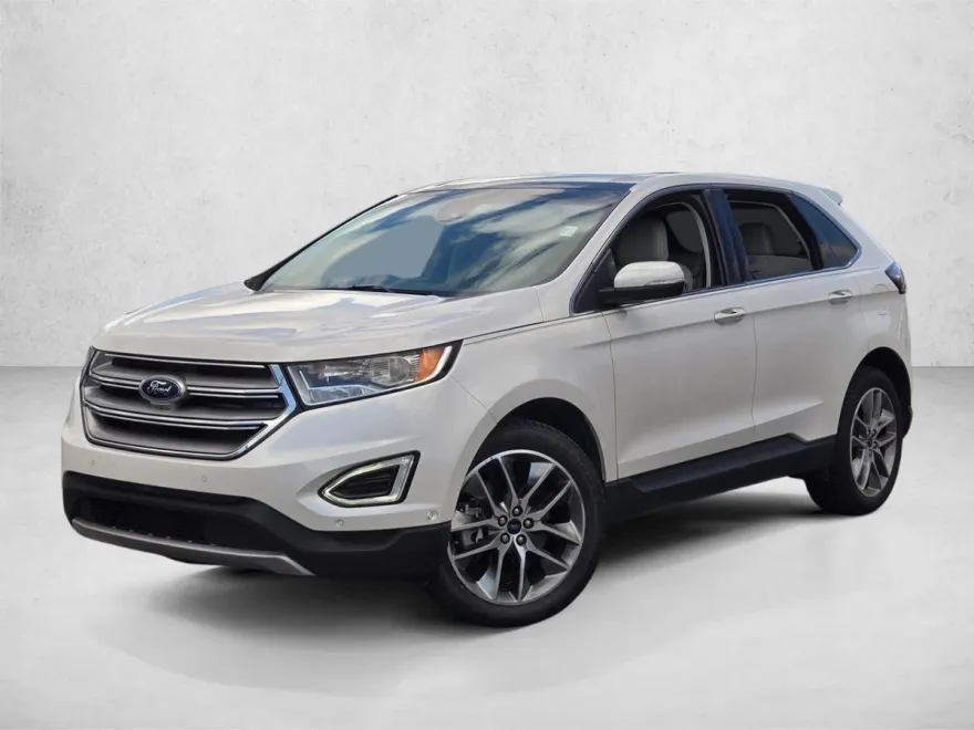 2016 Ford Edge Titanium photo 1