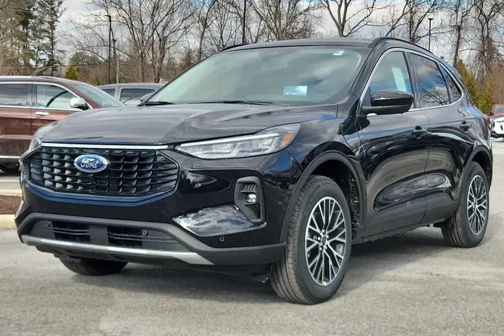 2025 Ford Escape Plug-In Hybrid photo 1