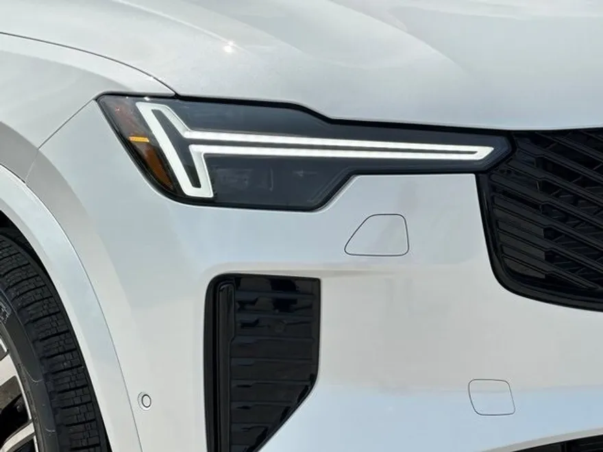 2026 Volvo XC90 photo 1