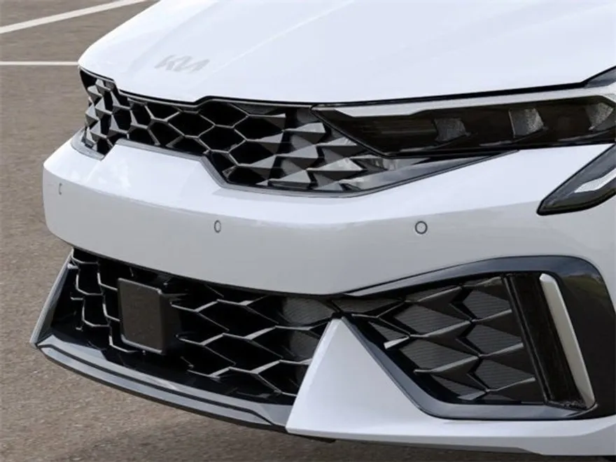 2025 Kia K5 GT-Line photo 11