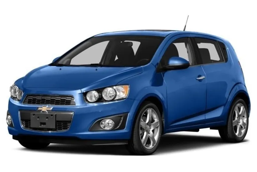 2016 Chevrolet Sonic LT photo 1