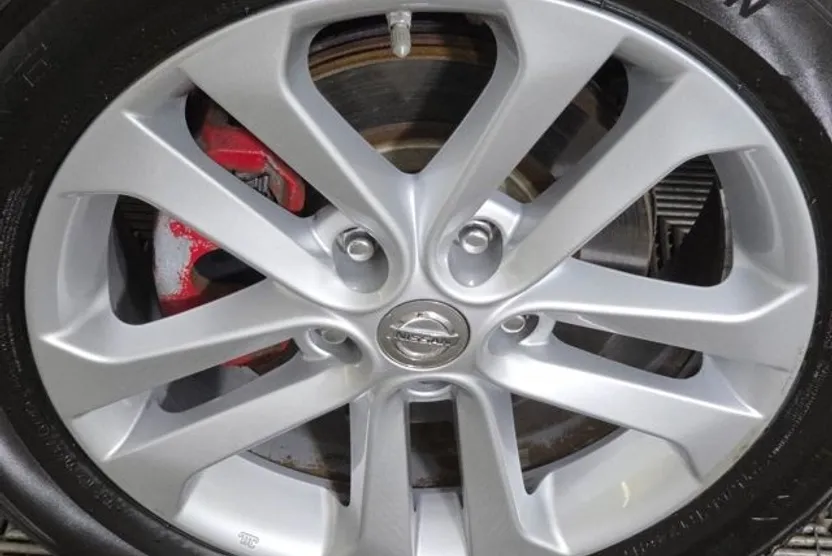 2013 Nissan Juke SV photo 1