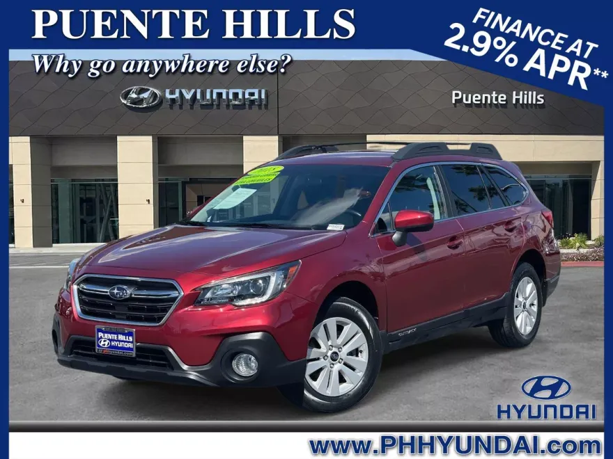2018 Subaru Outback Premium photo 1
