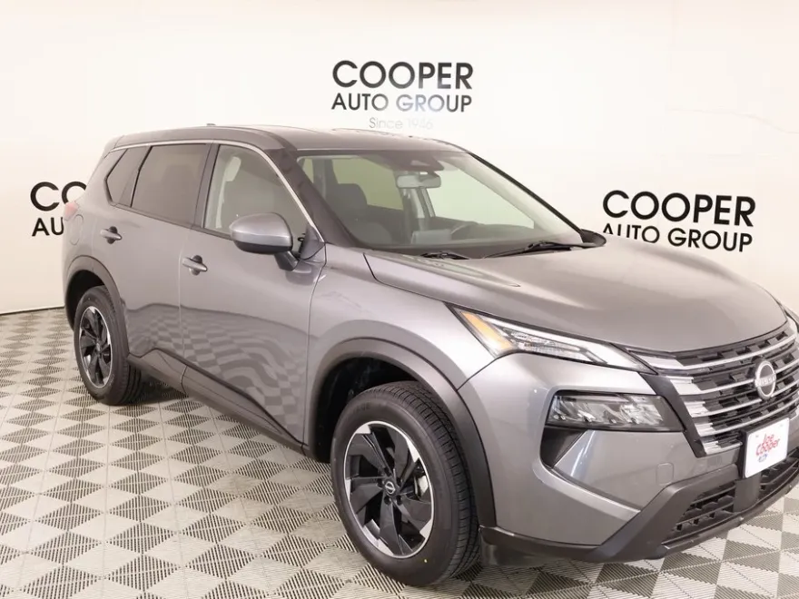 2024 Nissan Rogue SV photo 1