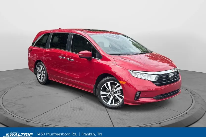 2023 Honda Odyssey Touring photo 1