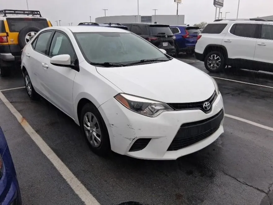 2014 Toyota Corolla L photo 1