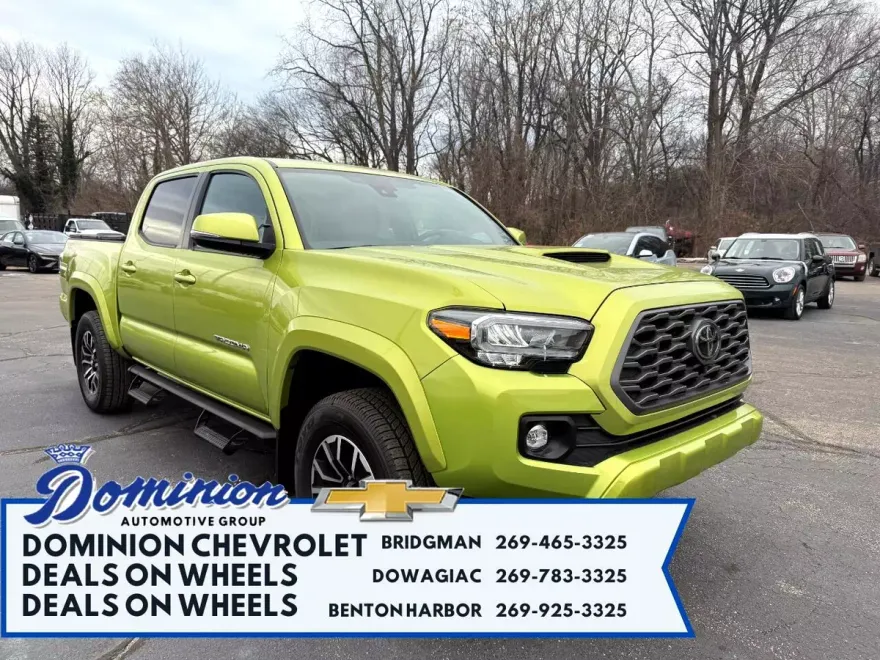 2023 Toyota Tacoma 4x4 SR Double Cab V6 photo 1